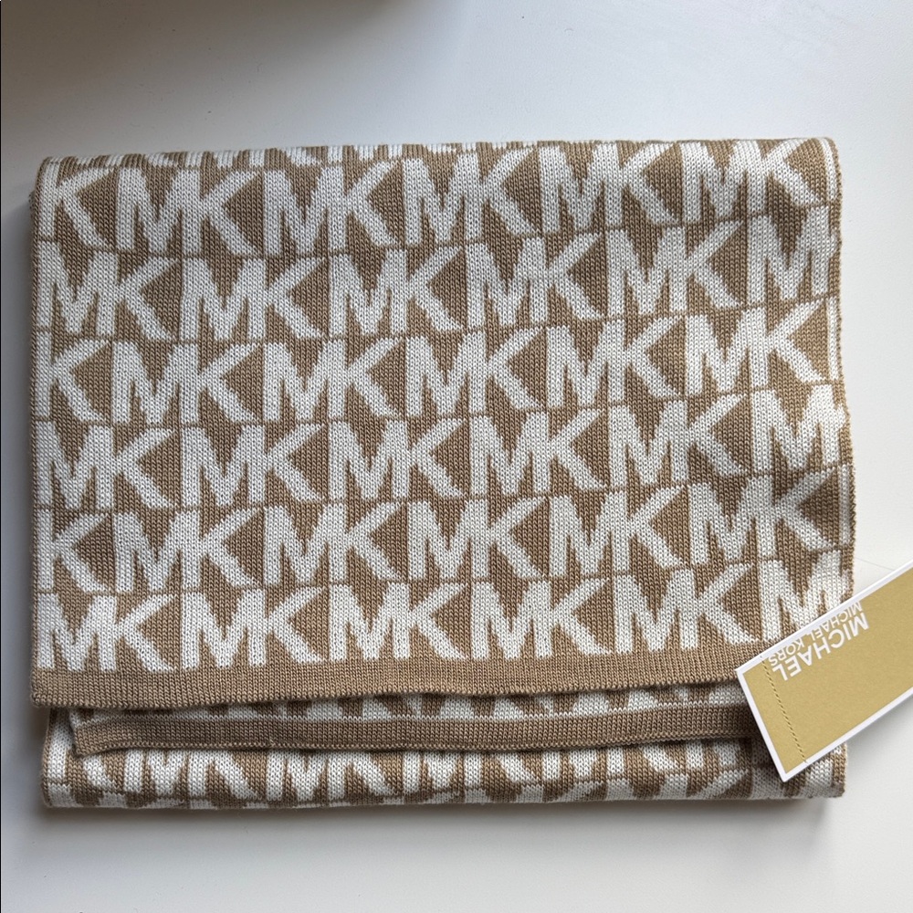 Michael Michael Kors MK Logo Knit Scarf – Camel & Cream – NWT